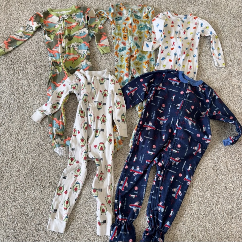 Old Navy/ Carter’s/ Circo Toddler Boys Ribbed Pajama One-Piece 5 Set Bundle 3T